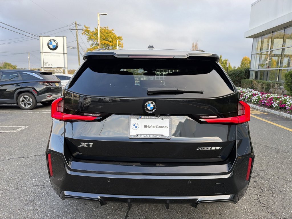 Used 2023 BMW X1 xDrive28i w/ Premium Package AWD/4WD image 13