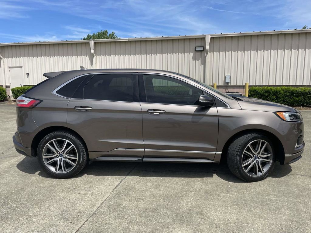 Certified 2019 Ford Edge Titanium w/ Equipment Group 301A image 2