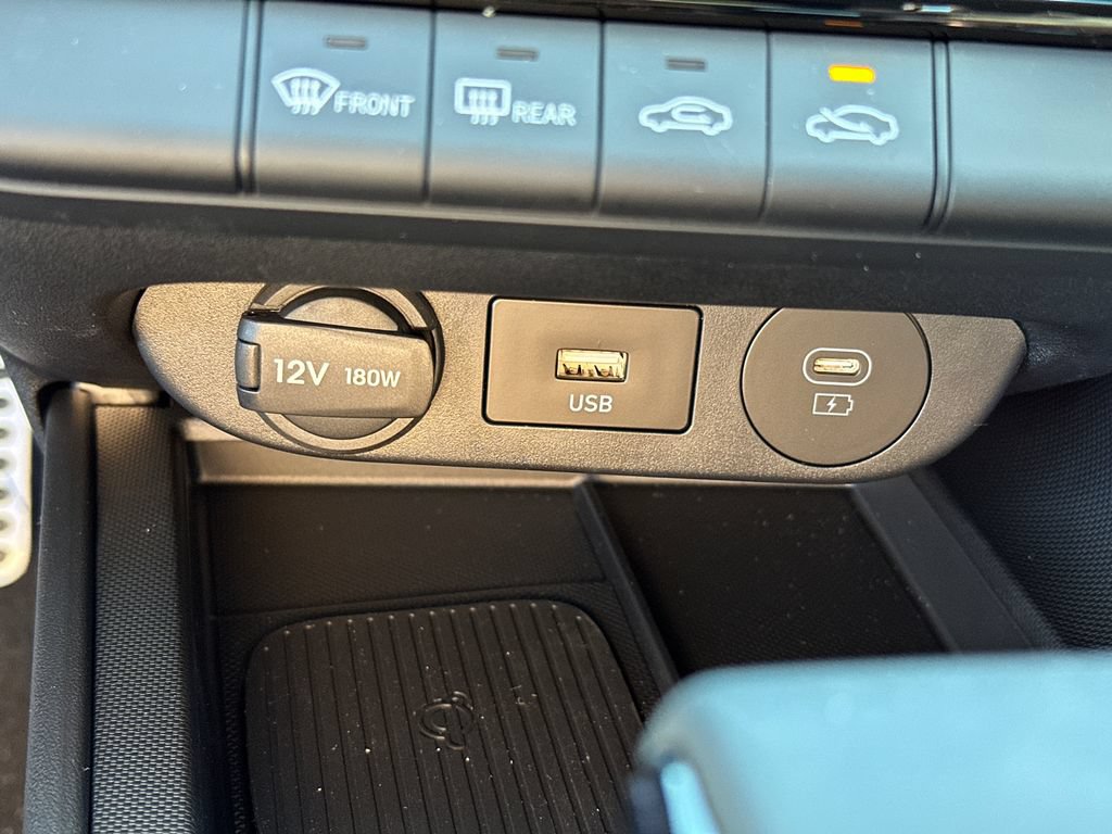 New 2026 Hyundai Elantra Sport FWD image 30