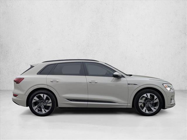 Used 2021 Audi e-tron Premium w/ Convenience Plus Package image 4