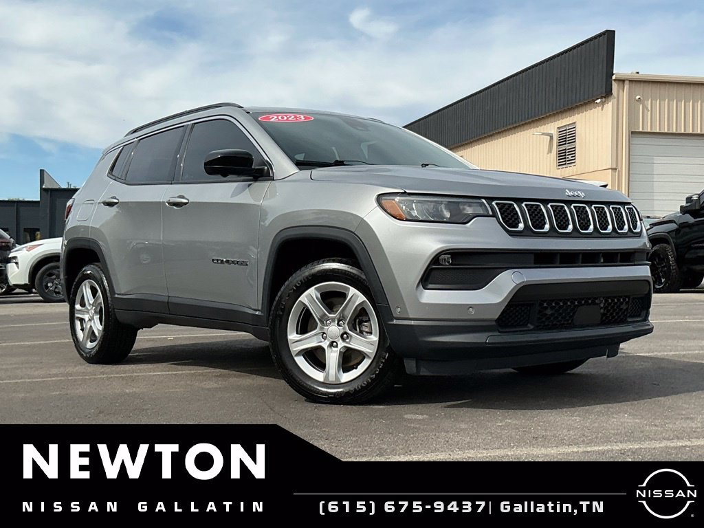 Used 2023 Jeep Compass Latitude w/ Convenience Group AWD/4WD image 29