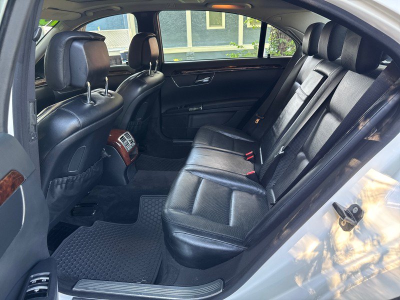 Used 2013 Mercedes-Benz S 550 4MATIC image 40