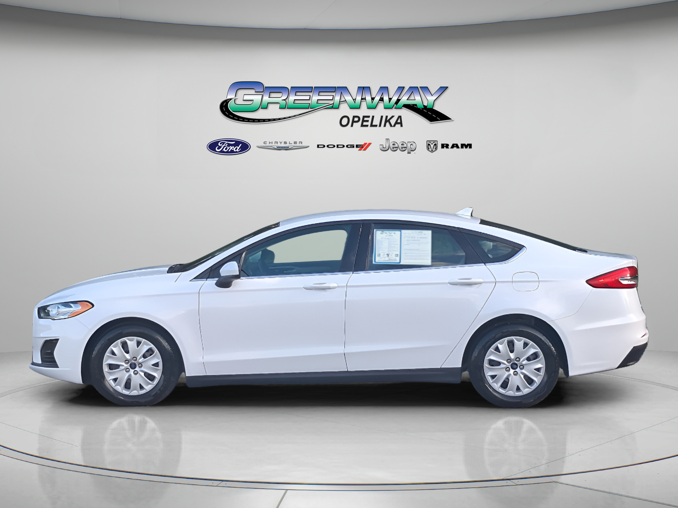Used 2020 Ford Fusion S FWD image 4