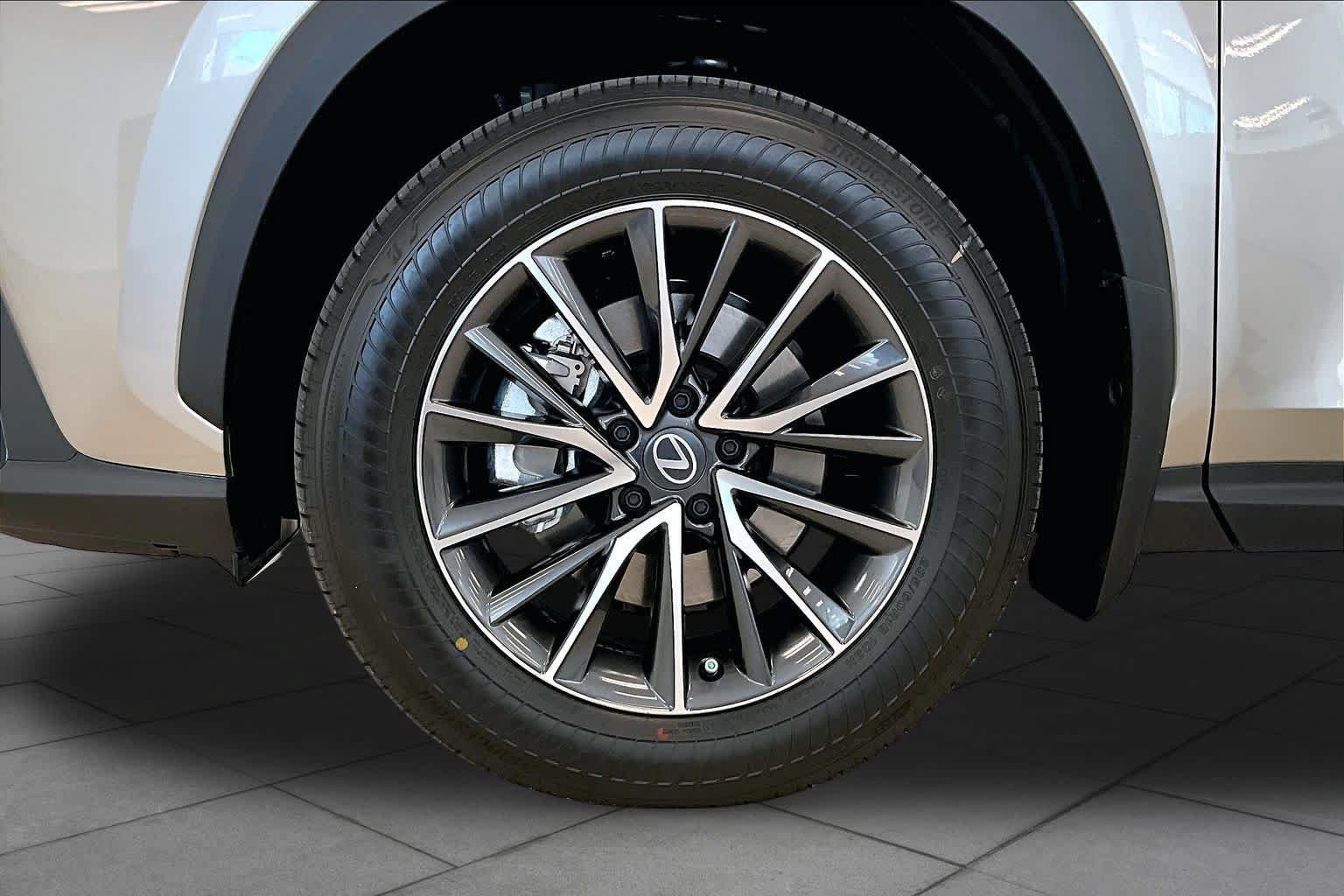 Used 2026 Lexus NX 350 AWD w/ Accessory Package (2T) image 10