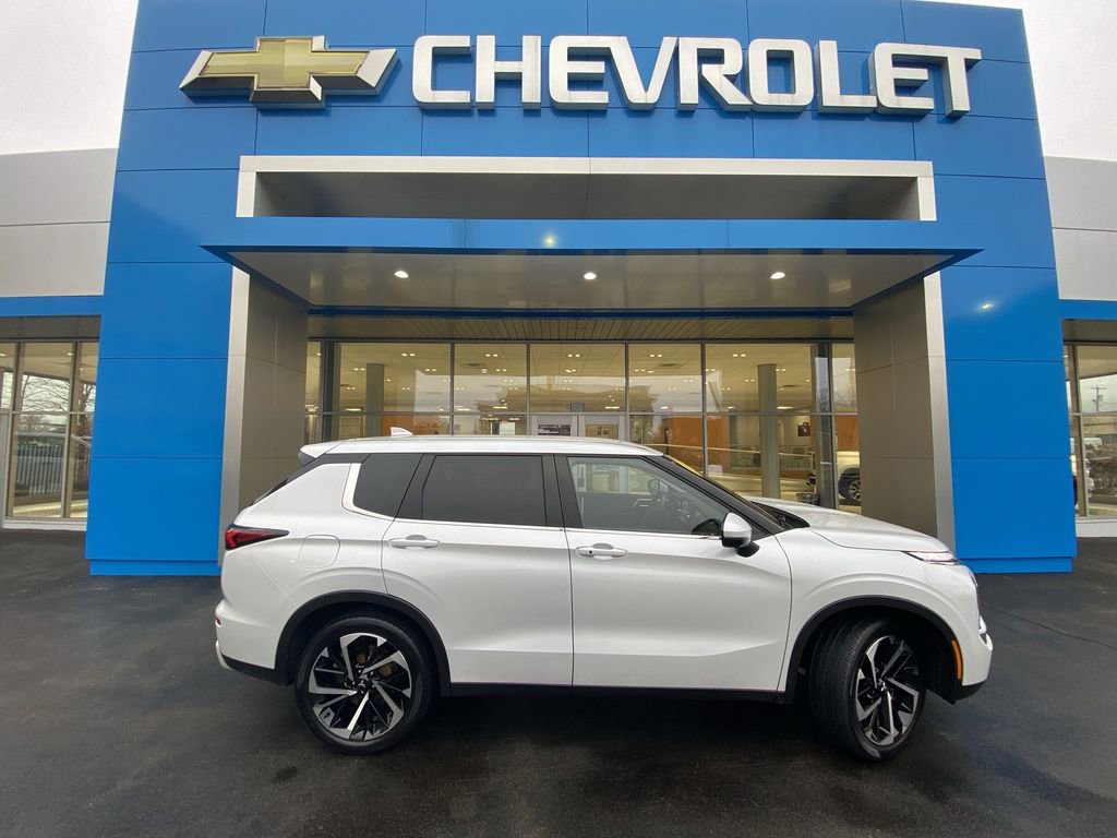 Used 2024 Mitsubishi Outlander Ralliart AWD/4WD image 1