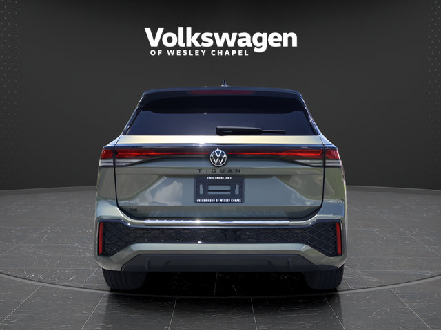 Used 2026 Volkswagen Tiguan SE R-Line FWD image 7
