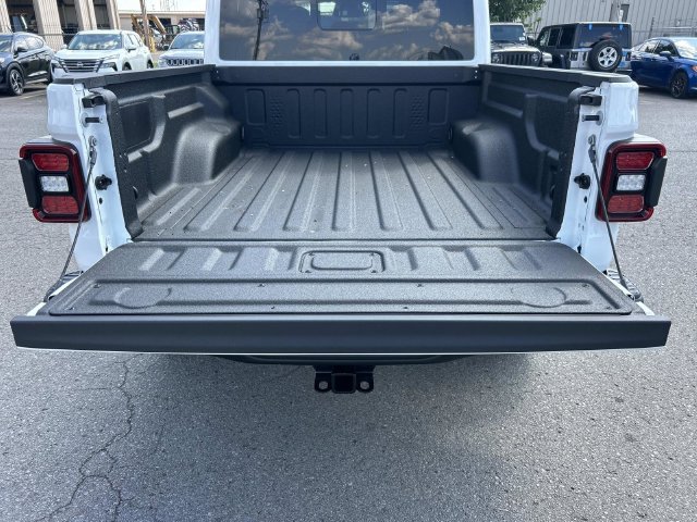 New 2026 Jeep Gladiator Rubicon AWD/4WD image 22
