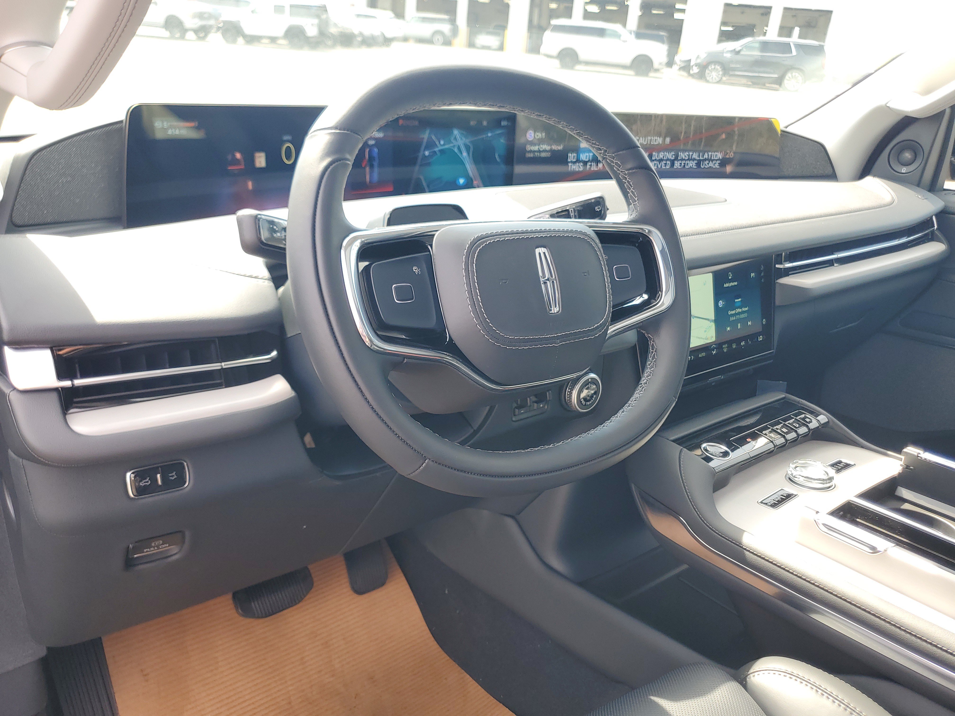 New 2027 Lincoln Navigator Reserve AWD/4WD image 14