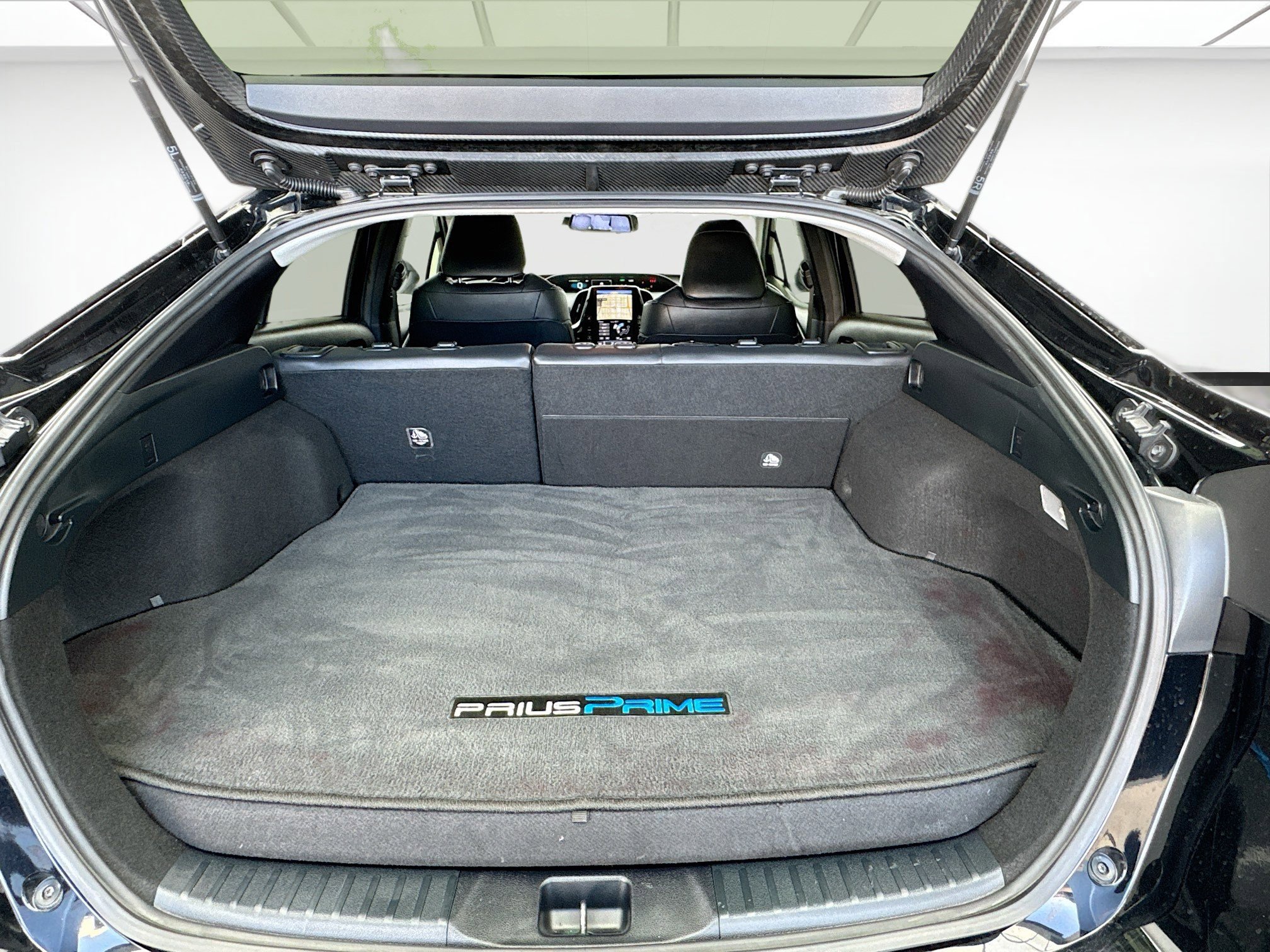 Used 2021 Toyota Prius Prime Limited w/ Carpet Mat Package (TMS) FWD image 16