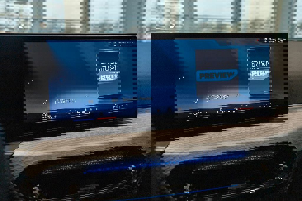 New 2026 BMW 330i xDrive Sedan w/ Convenience Package image 29