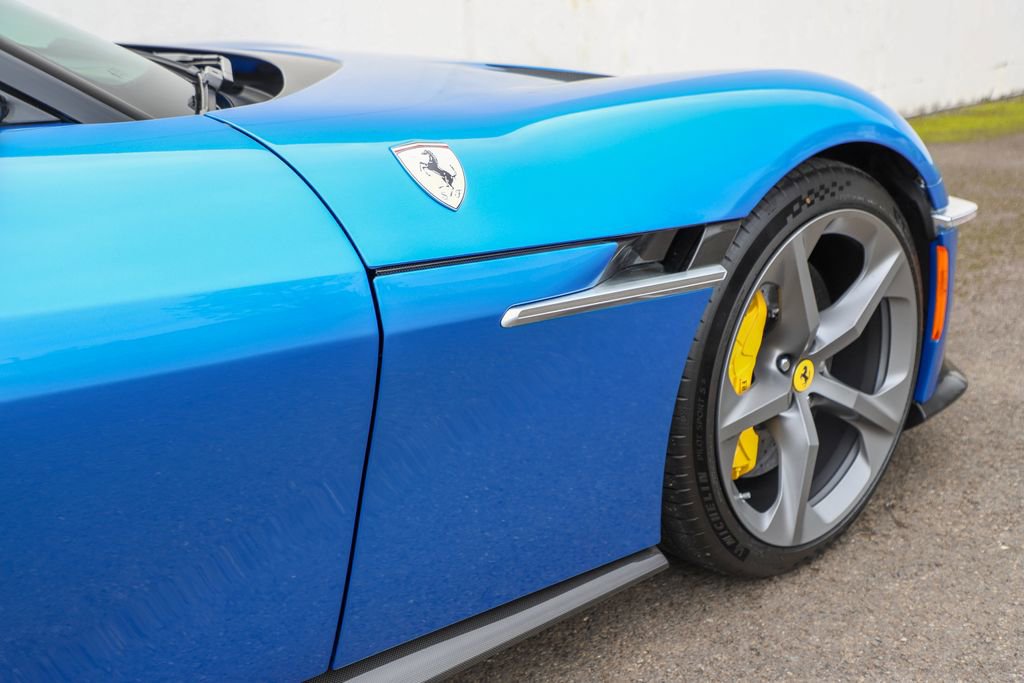 Certified 2025 Ferrari 12Cilindri RWD image 37