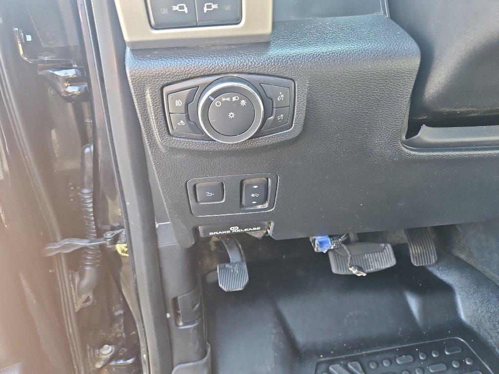 Used 2017 Ford F450 Platinum w/ Platinum Ultimate Package image 19