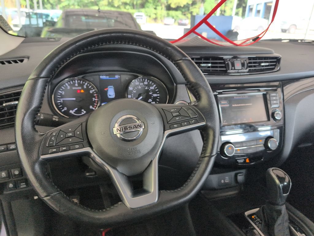 Used 2022 Nissan Rogue Sport SV AWD/4WD image 12