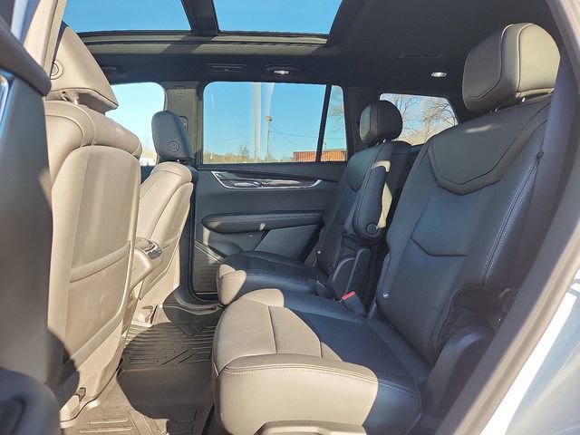 Used 2022 Cadillac XT6 Sport w/ Technology Package image 26