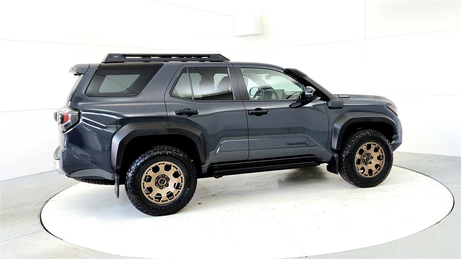 Used 2025 Toyota 4Runner Trailhunter image 6
