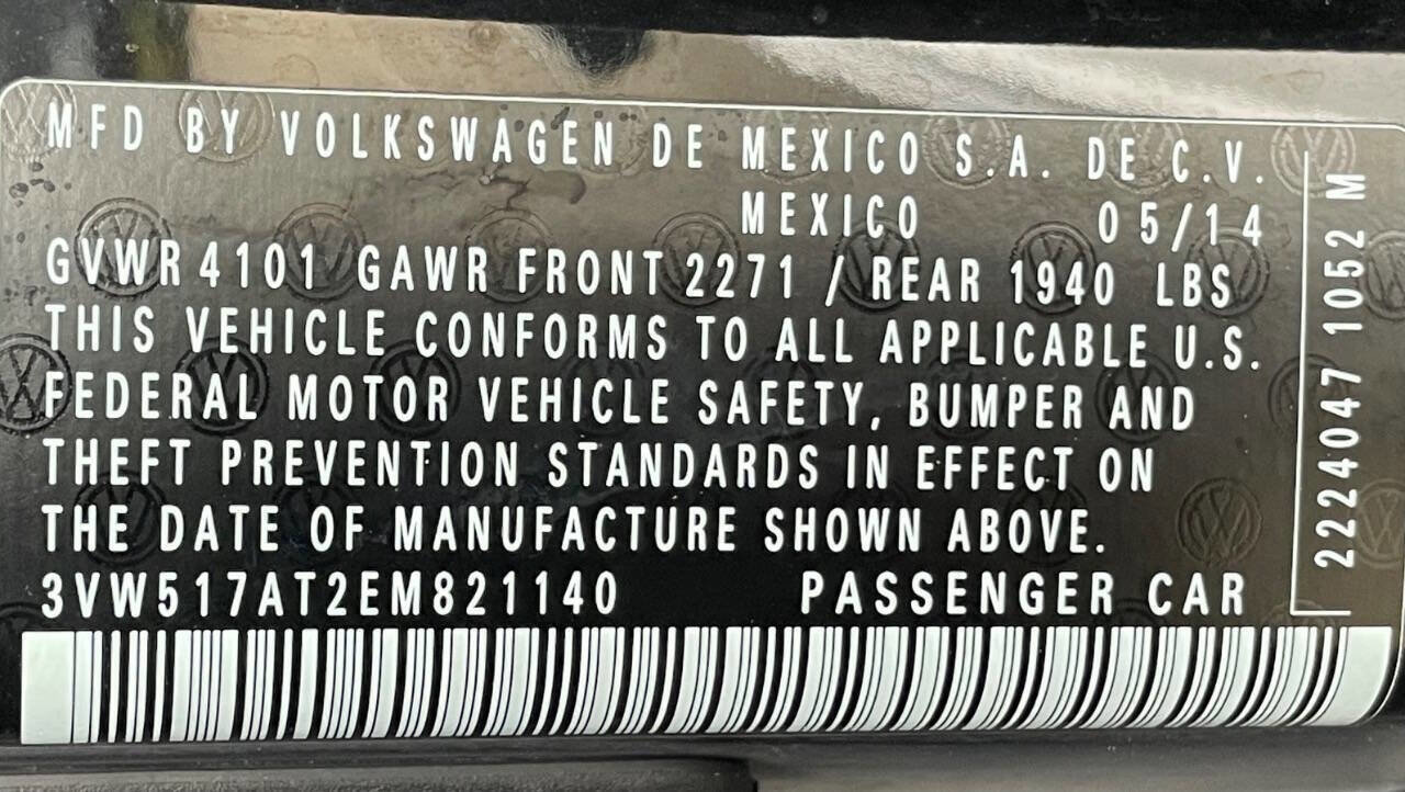 Used 2014 Volkswagen Beetle 1.8T FWD image 38