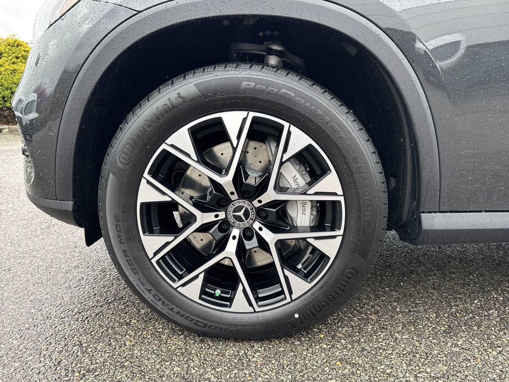 New 2025 Mercedes-Benz GLC 350e 4MATIC image 8