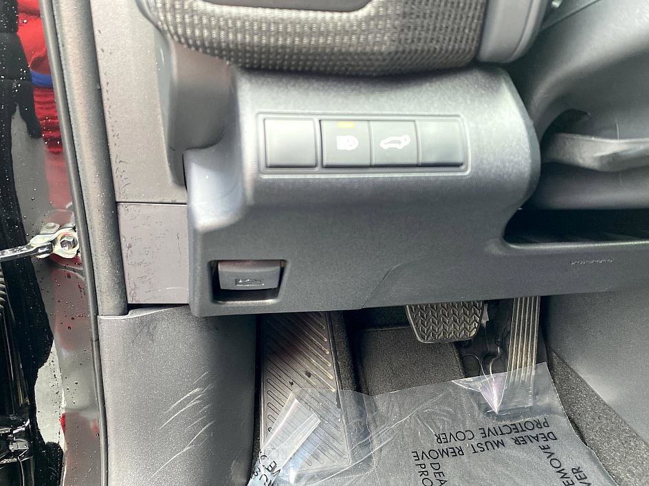 Used 2024 Subaru Solterra Touring image 12