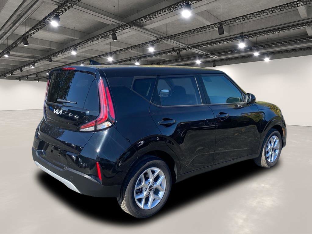 Certified 2024 Kia Soul LX w/ Option Group 015 image 8
