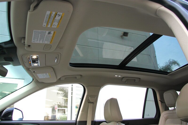 Used 2022 Lincoln Aviator Reserve RWD image 26