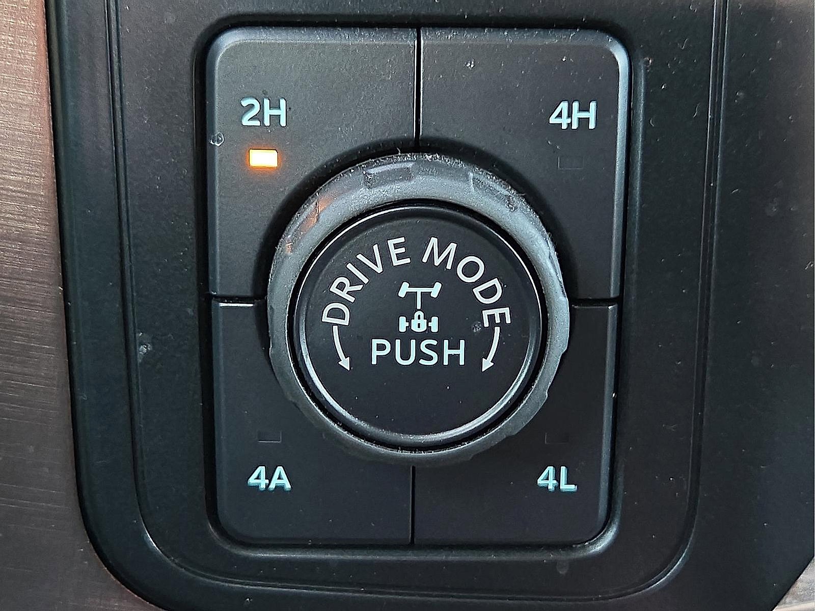 Used 2024 Ford F150 King Ranch w/ FX4 Off-Road Package image 18