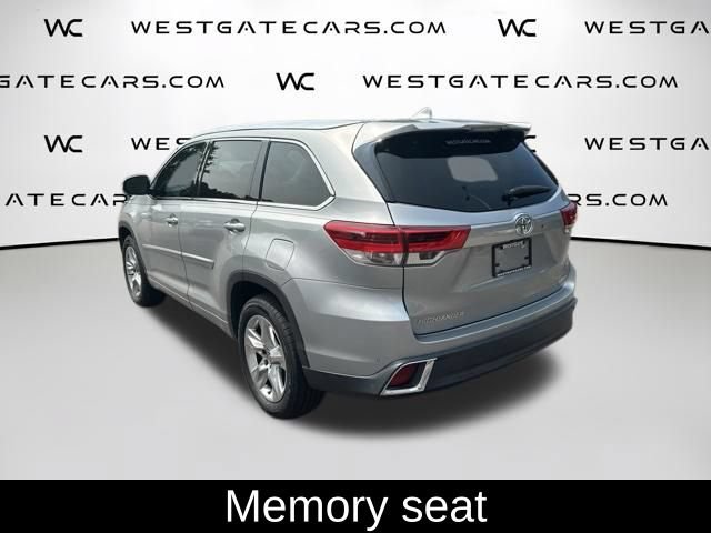 Used 2017 Toyota Highlander Limited FWD image 13