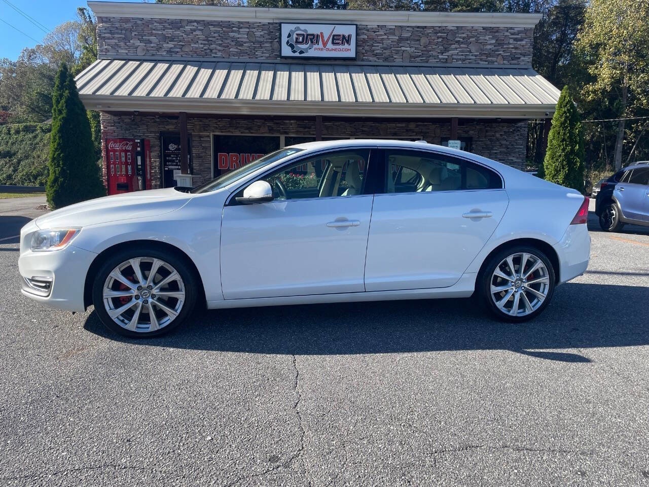 Used 2017 Volvo S60 T5 Inscription