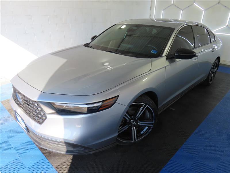 Used 2024 Honda Accord Sport image 3