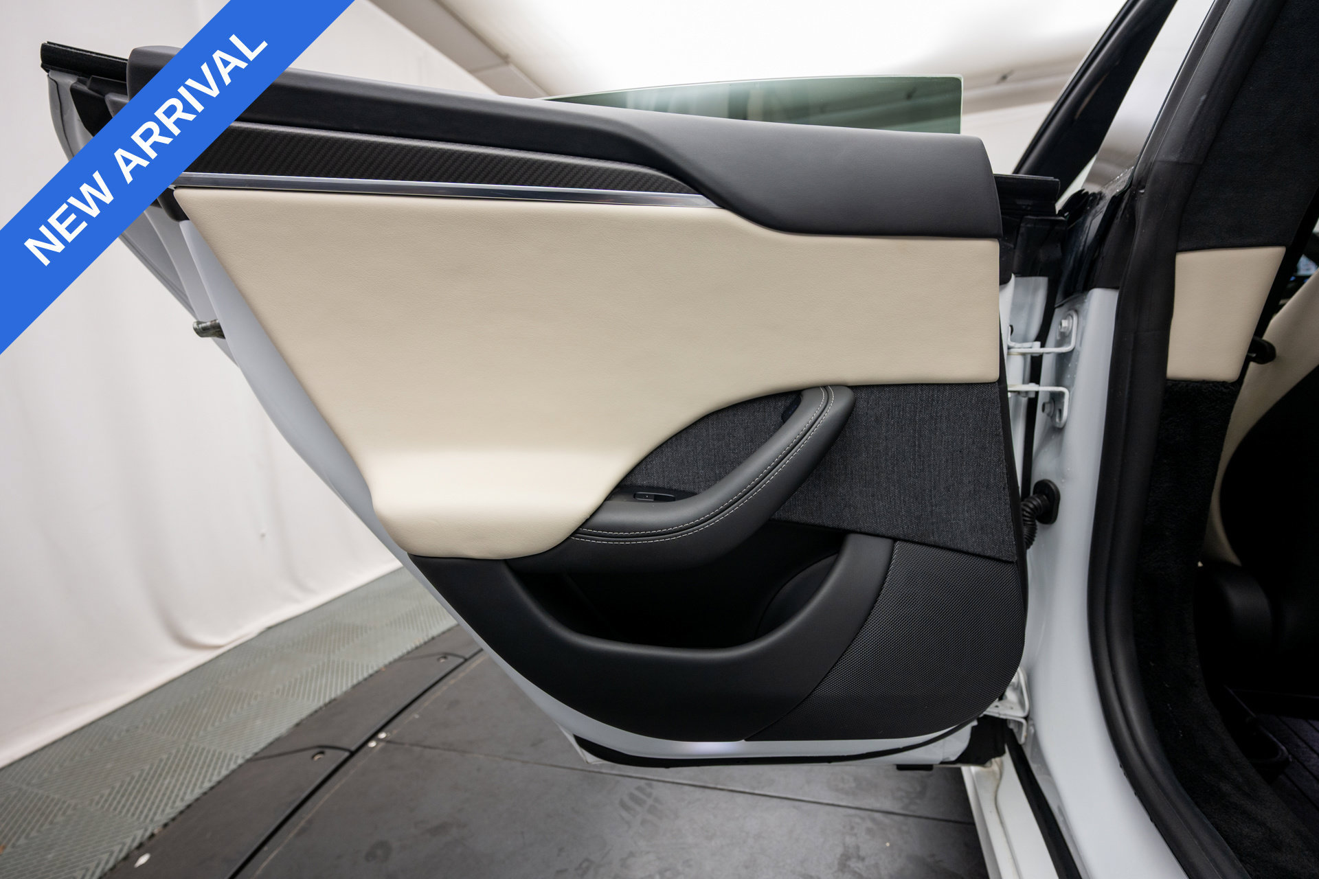 Used 2021 Tesla Model S Plaid AWD/4WD image 27