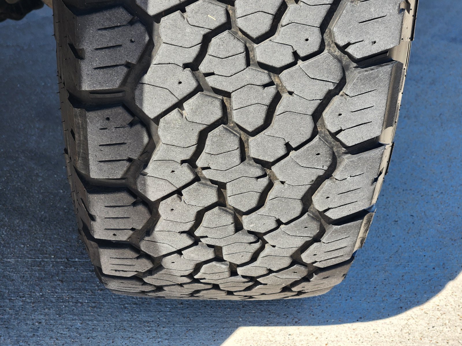 Used 2024 RAM 2500 Laramie w/ Night Edition AWD/4WD image 17