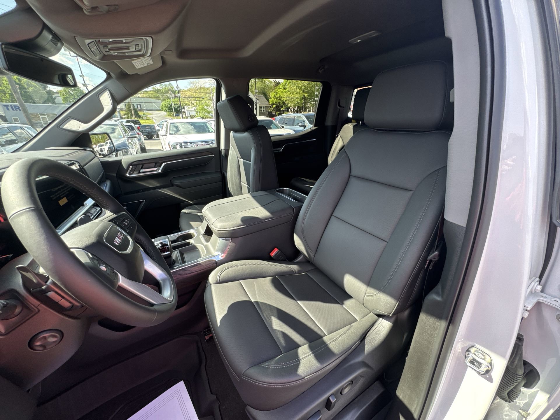 New 2026 GMC Sierra 1500 SLT w/ SLT Premium Plus Package AWD/4WD image 13