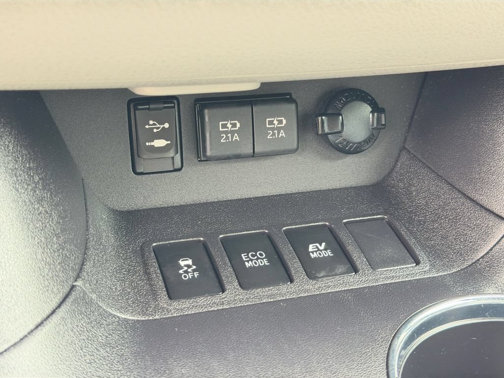 Used 2019 Toyota Highlander Limited Platinum AWD/4WD image 24