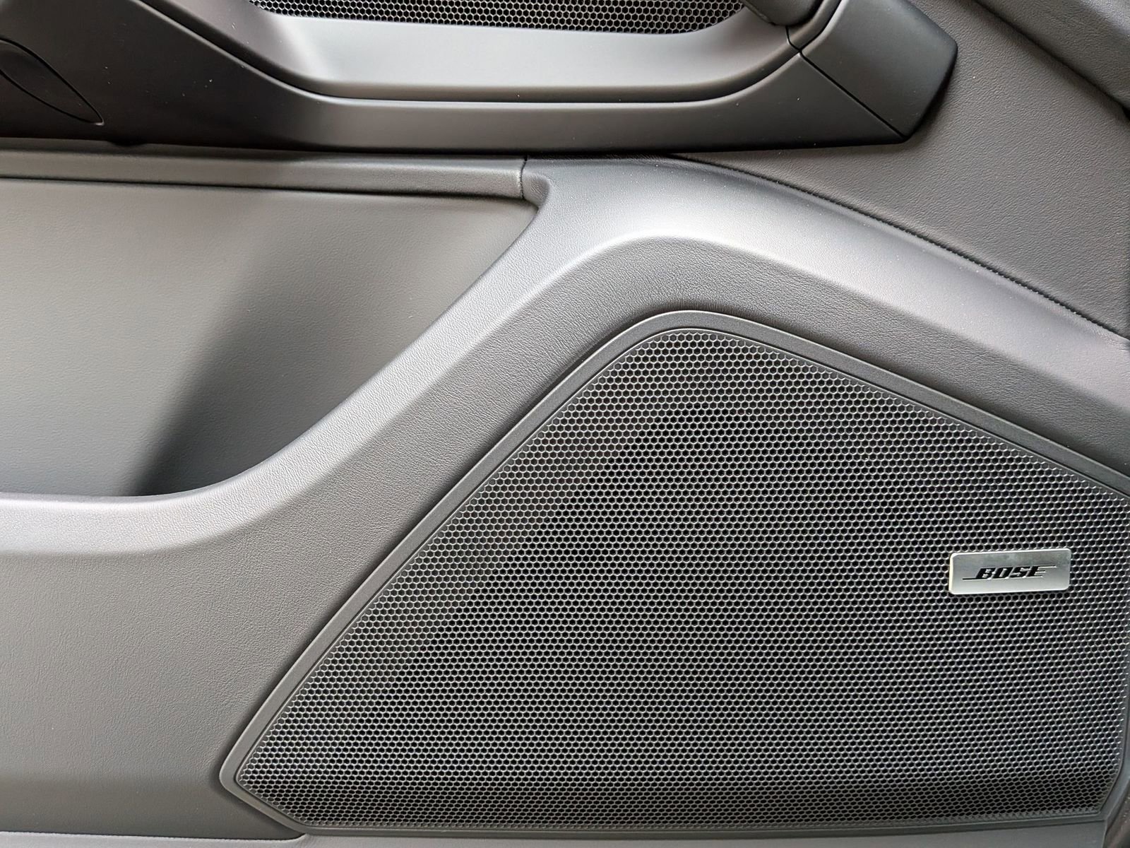 New 2026 Porsche Cayenne S image 14