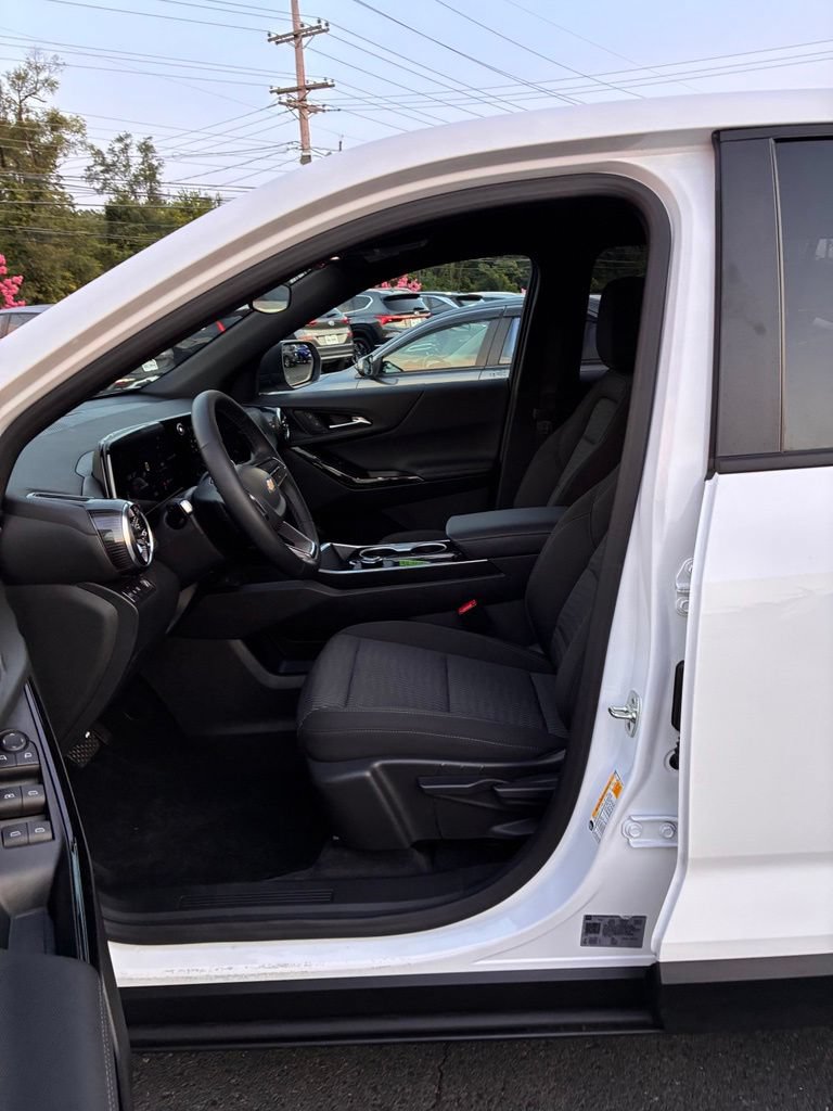 Used 2026 Chevrolet Equinox LT FWD image 26