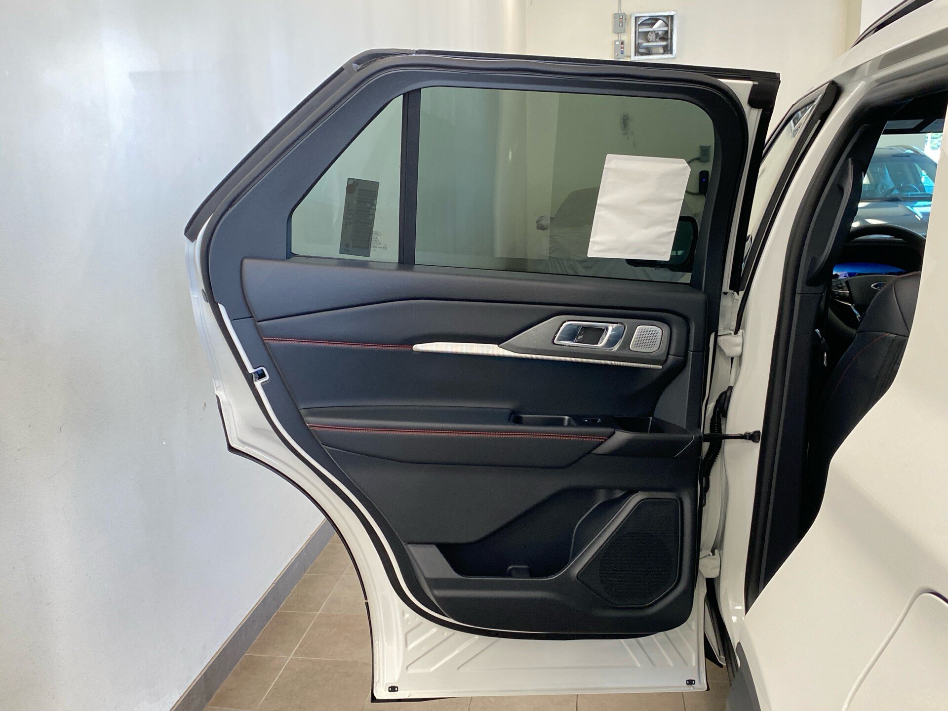 New 2027 Ford Explorer ST w/ Sun And Sound Package AWD/4WD image 9