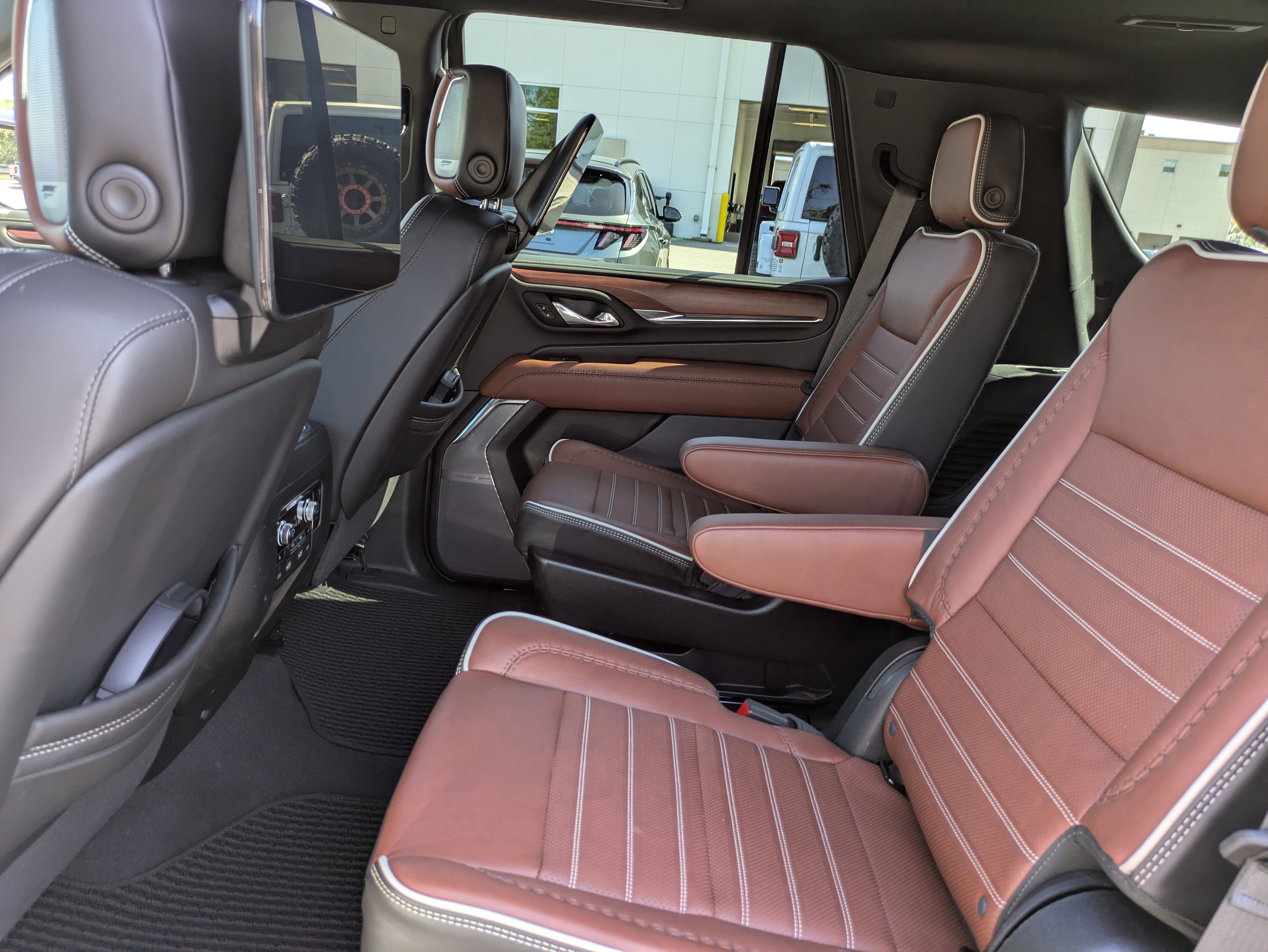 Certified 2024 GMC Yukon Denali Ultimate image 17