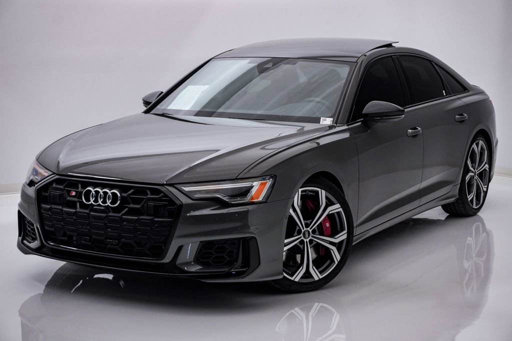 Used 2024 Audi S6 Premium Plus w/ Premium Plus Package image 3