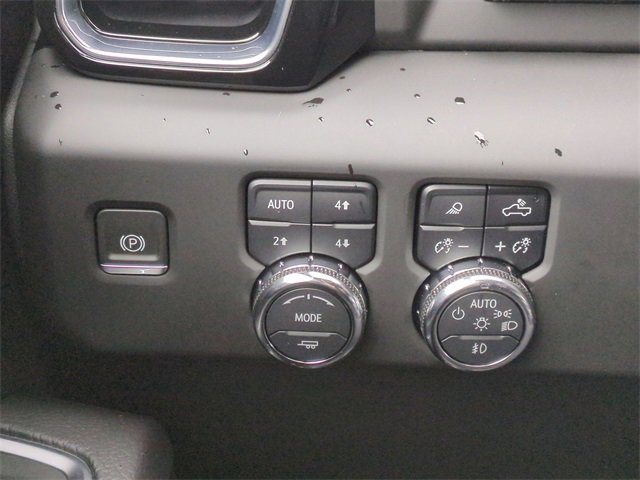 Used 2024 GMC Sierra 2500 Denali w/ Denali Reserve Package image 21