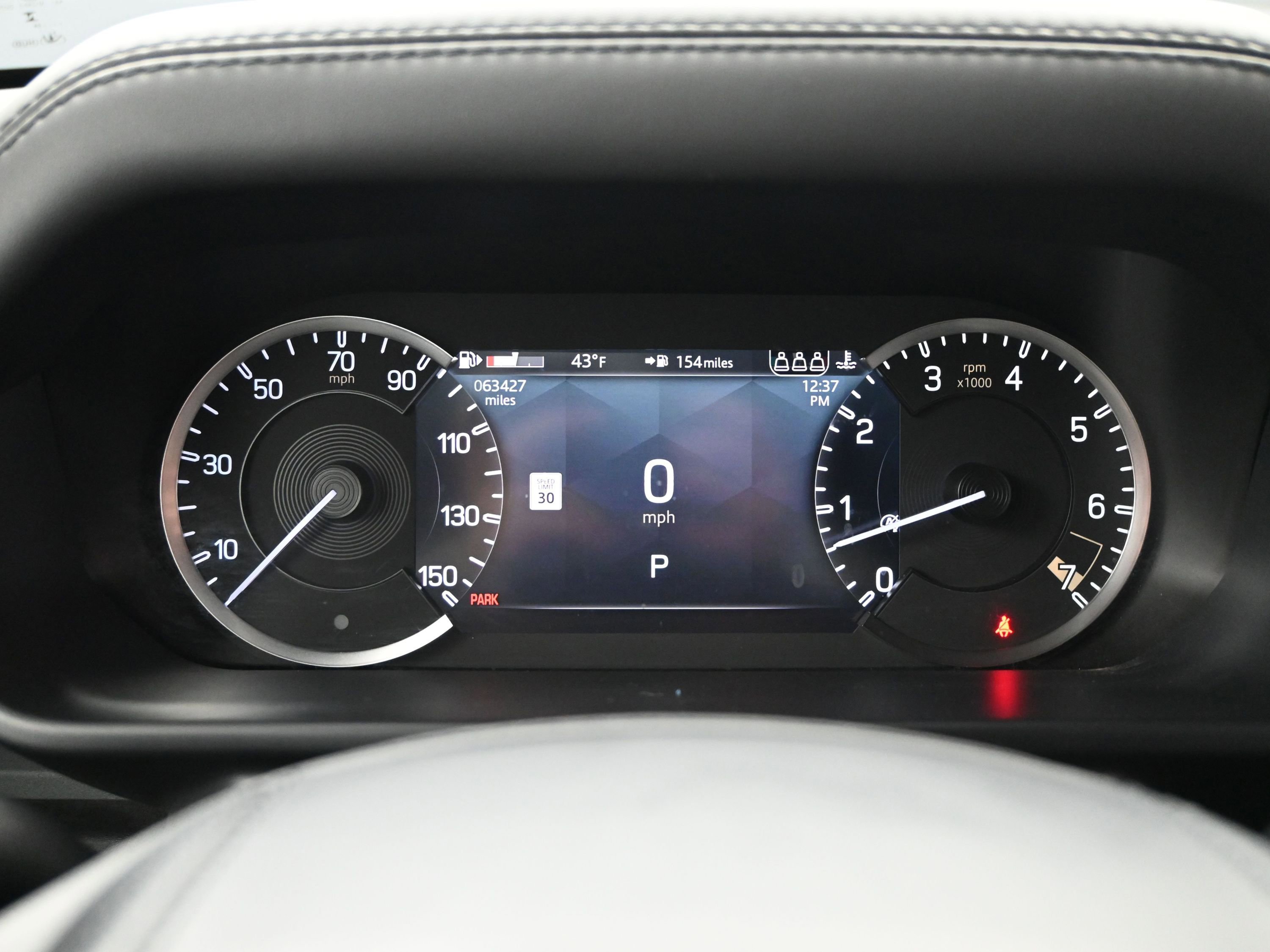 Used 2023 Land Rover Defender 110 X-Dynamic SE image 18