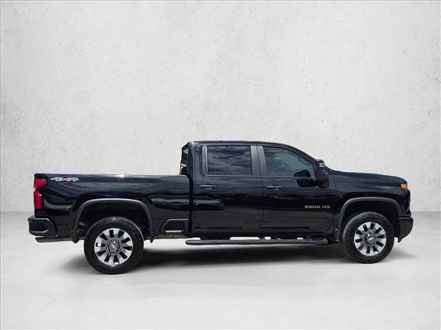 Used 2025 Chevrolet Silverado 2500 Custom AWD/4WD image 4