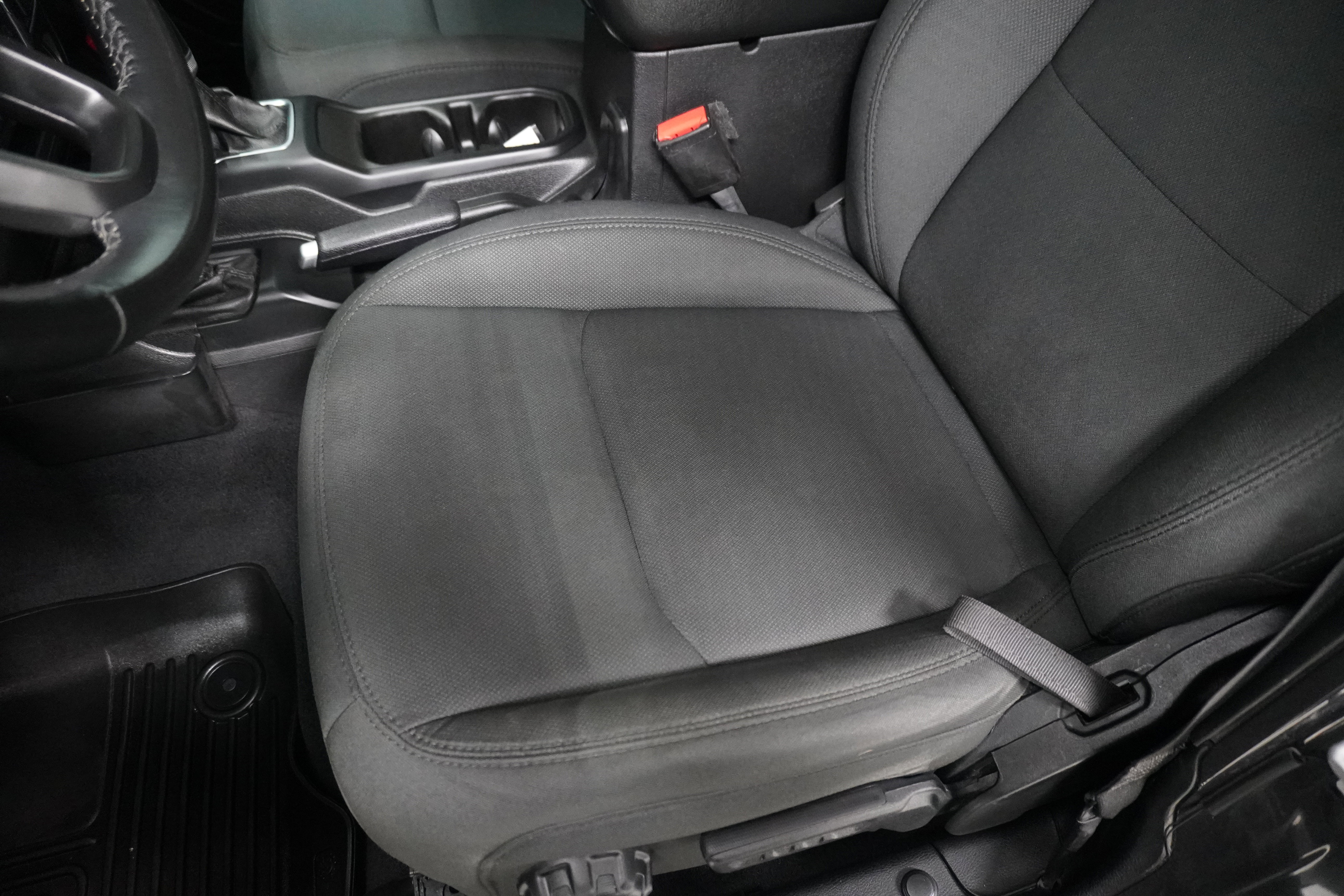 Used 2021 Jeep Gladiator Sport image 13