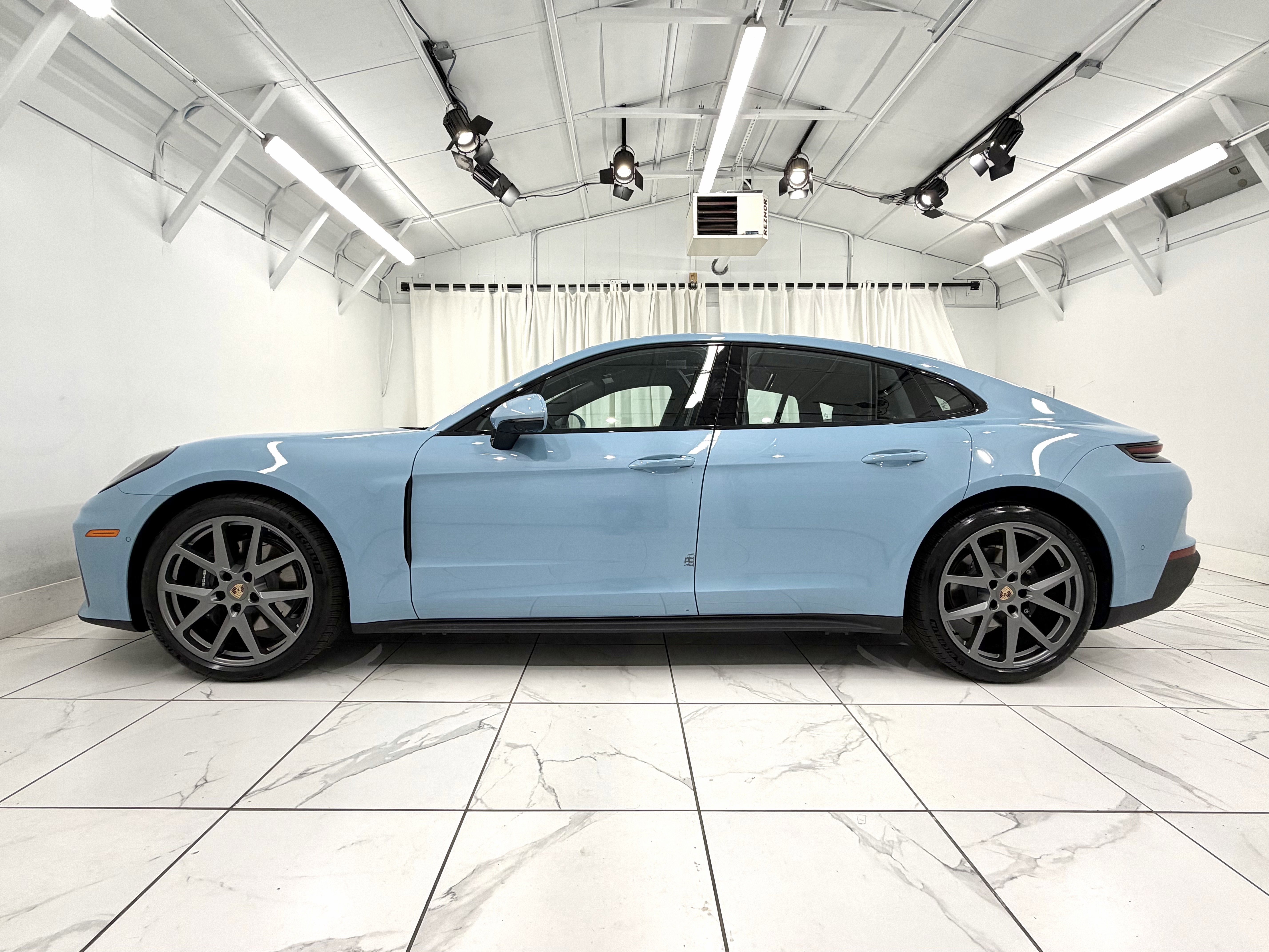 New 2026 Porsche Panamera 4 image 15