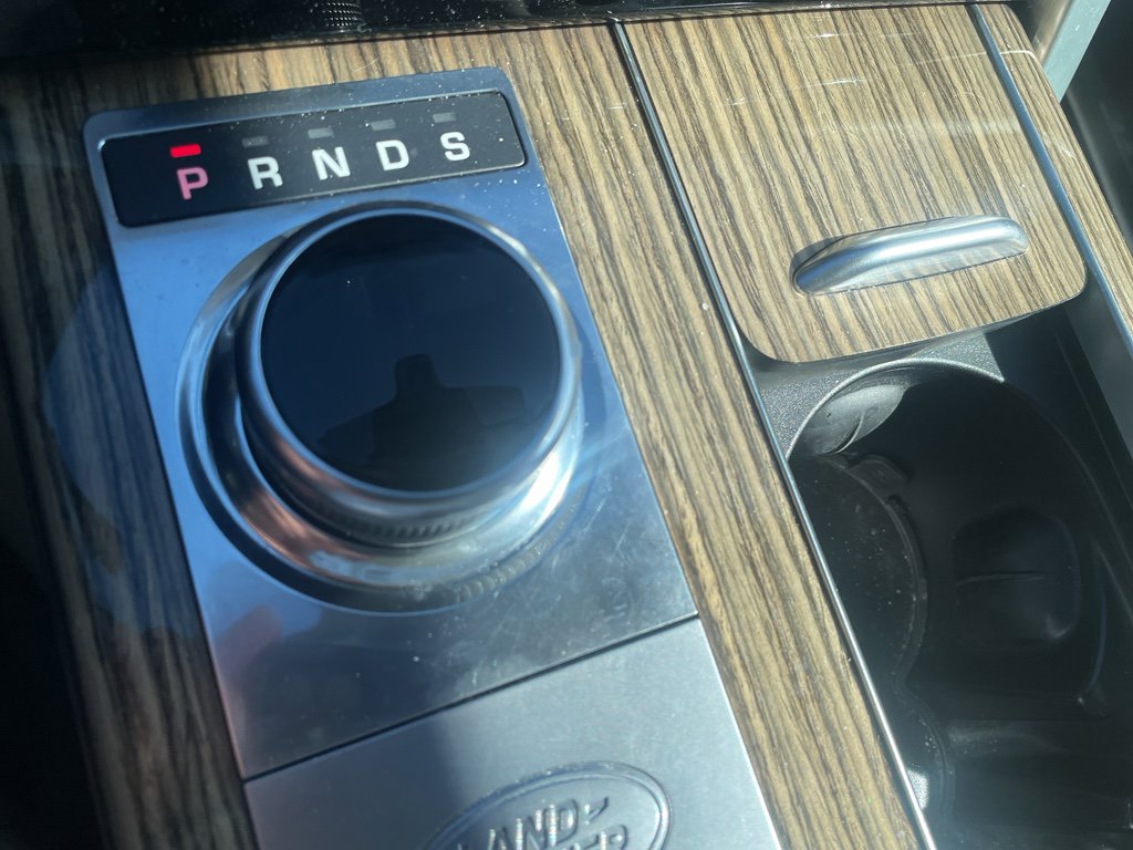 Used 2018 Land Rover Range Rover HSE image 24