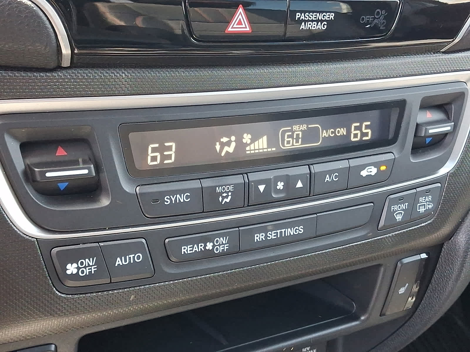 Certified 2025 Honda Passport TrailSport image 18