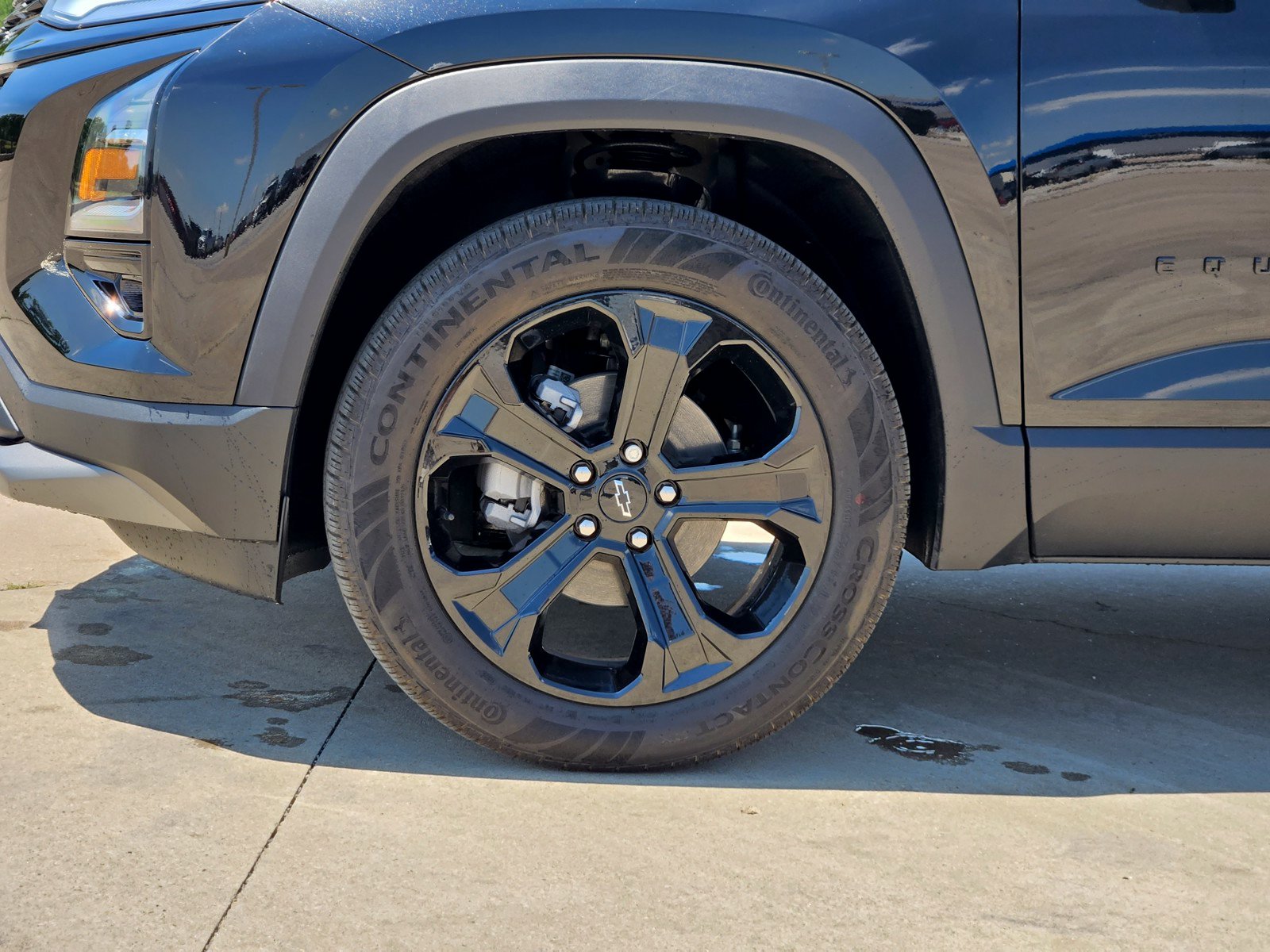 New 2026 Chevrolet Equinox LT w/ Convenience Package II FWD image 7