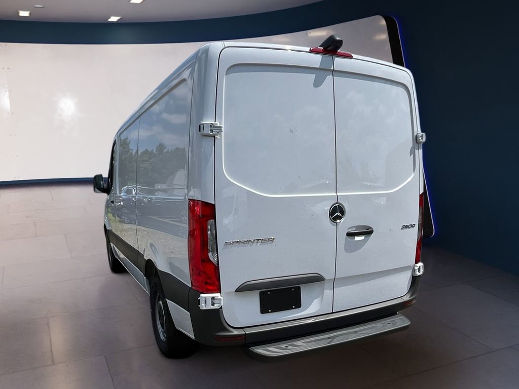 New 2025 Mercedes-Benz Sprinter 2500 image 2