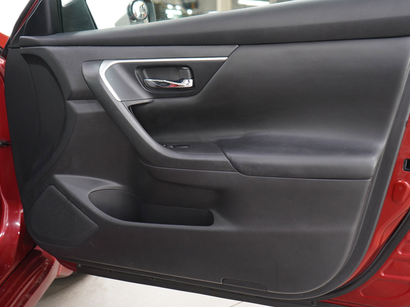 Used 2016 Nissan Altima 2.5 S w/ Power Driver Seat Package FWD image 9