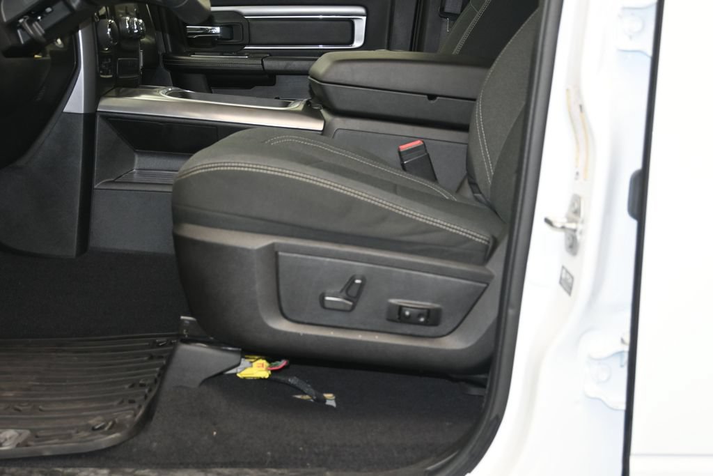 Used 2022 RAM 1500 Warlock AWD/4WD image 22