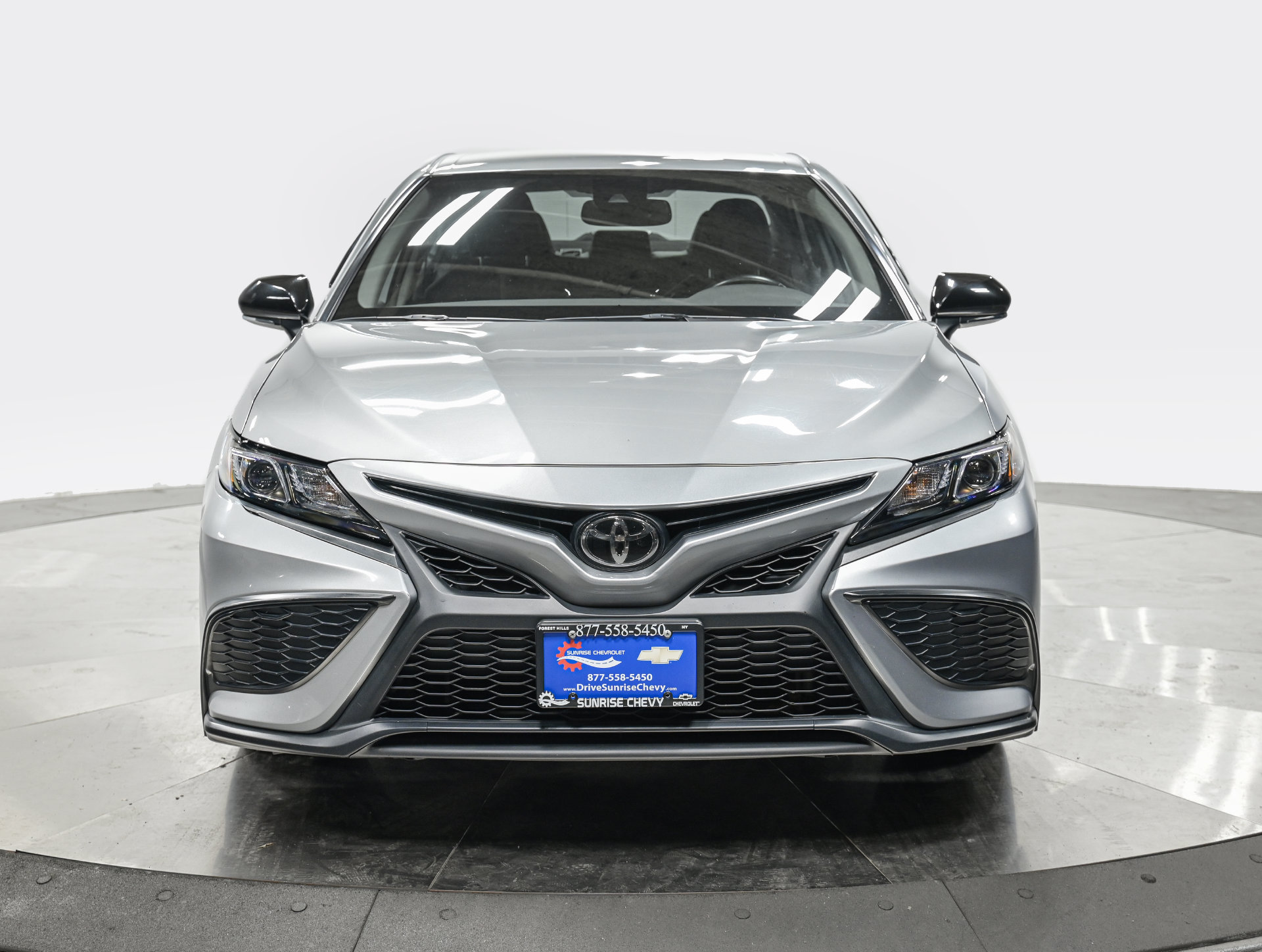 Used 2023 Toyota Camry SE w/ Convenience Package AWD/4WD image 10