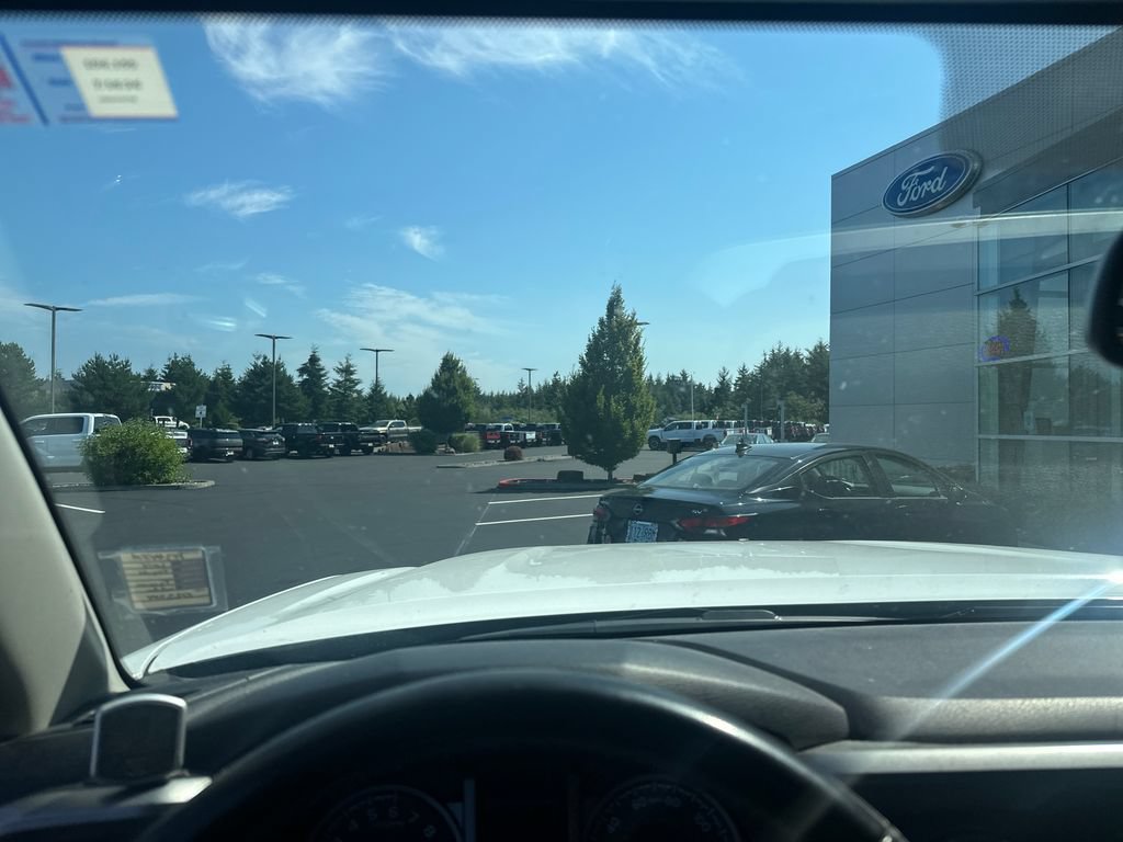 Used 2016 Toyota Tacoma SR5 w/ SR5 Appearance Package (SN) AWD/4WD image 13